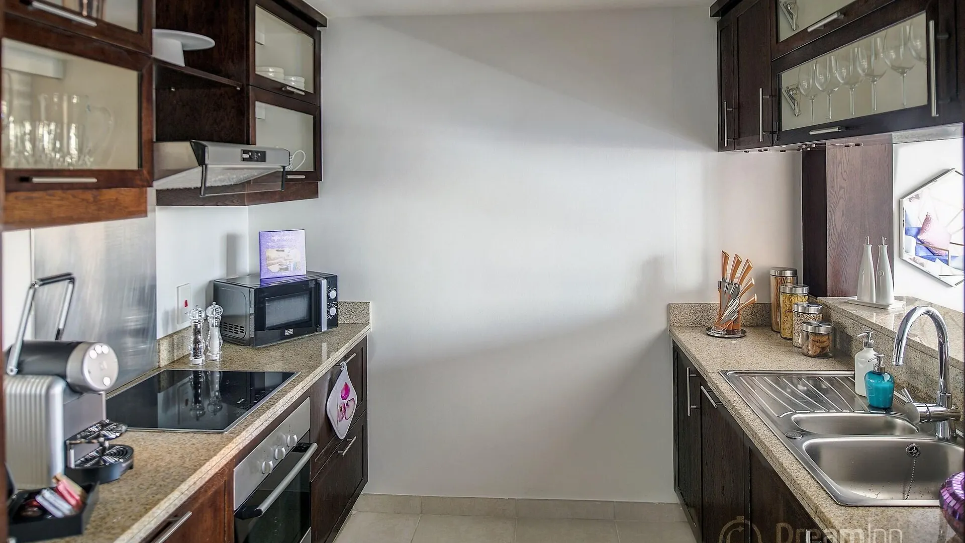 Dream Inn Dubai -Burj Residence 2*,