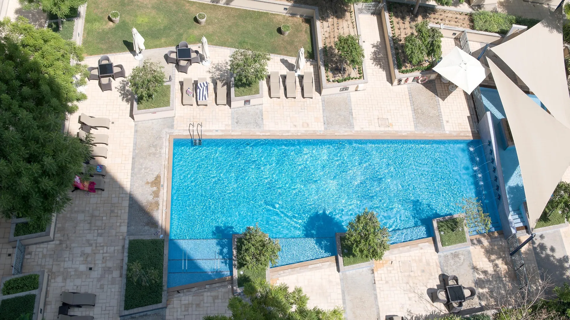 kontakty Dream Inn Dubai -Burj Residence